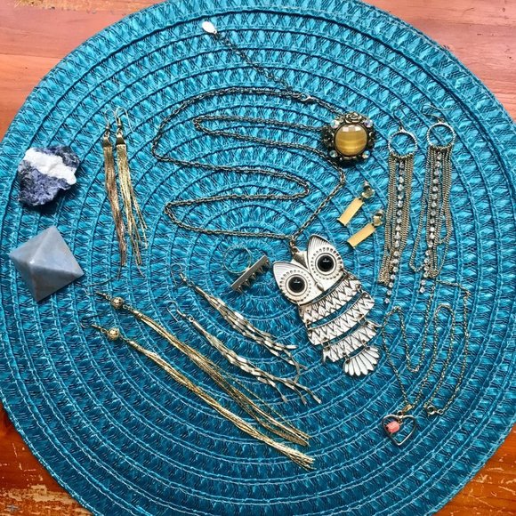 My Owl's Treasure ~ Costume Jewelry Lot - 9 Pieces Women Teens Gold Yellow White - Picture 9 of 9